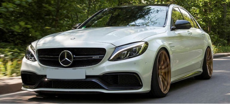 Аэродинамический обвес в стиле АМГ (AMG) C63 на Мерседес (Mercedes Benz) W205